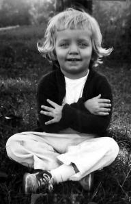 A princess knows the zen of yoga ...mmmm !