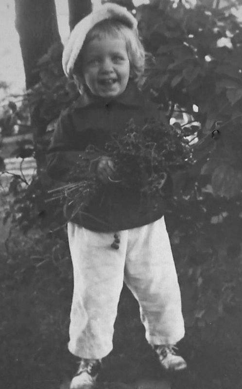 A princess' addiction to wine starts early !!!